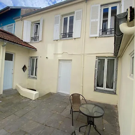 Charmante Maison Hyper Centre Vakantiehuis *